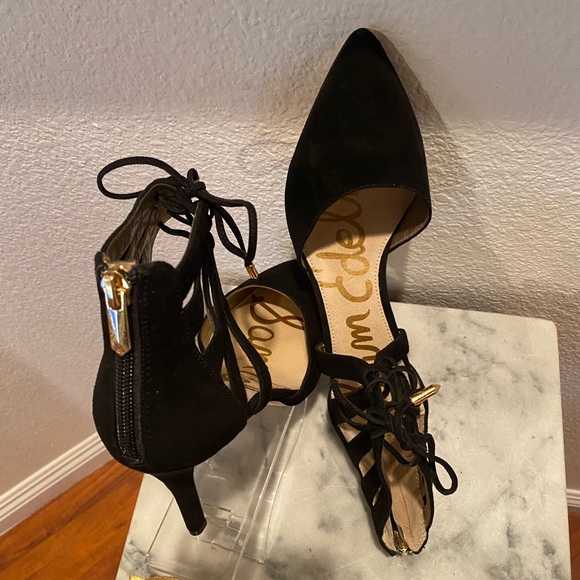 Black suede heels - Picture 6 of 12